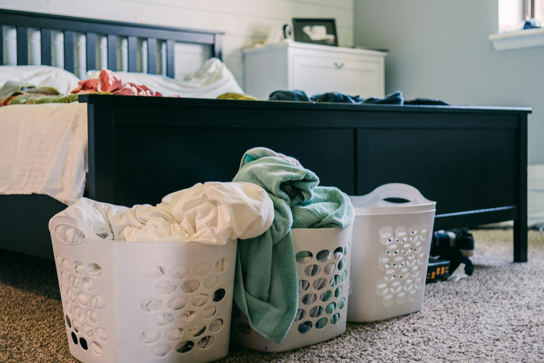 SONGMICS 3-bag laundry sorter organization system